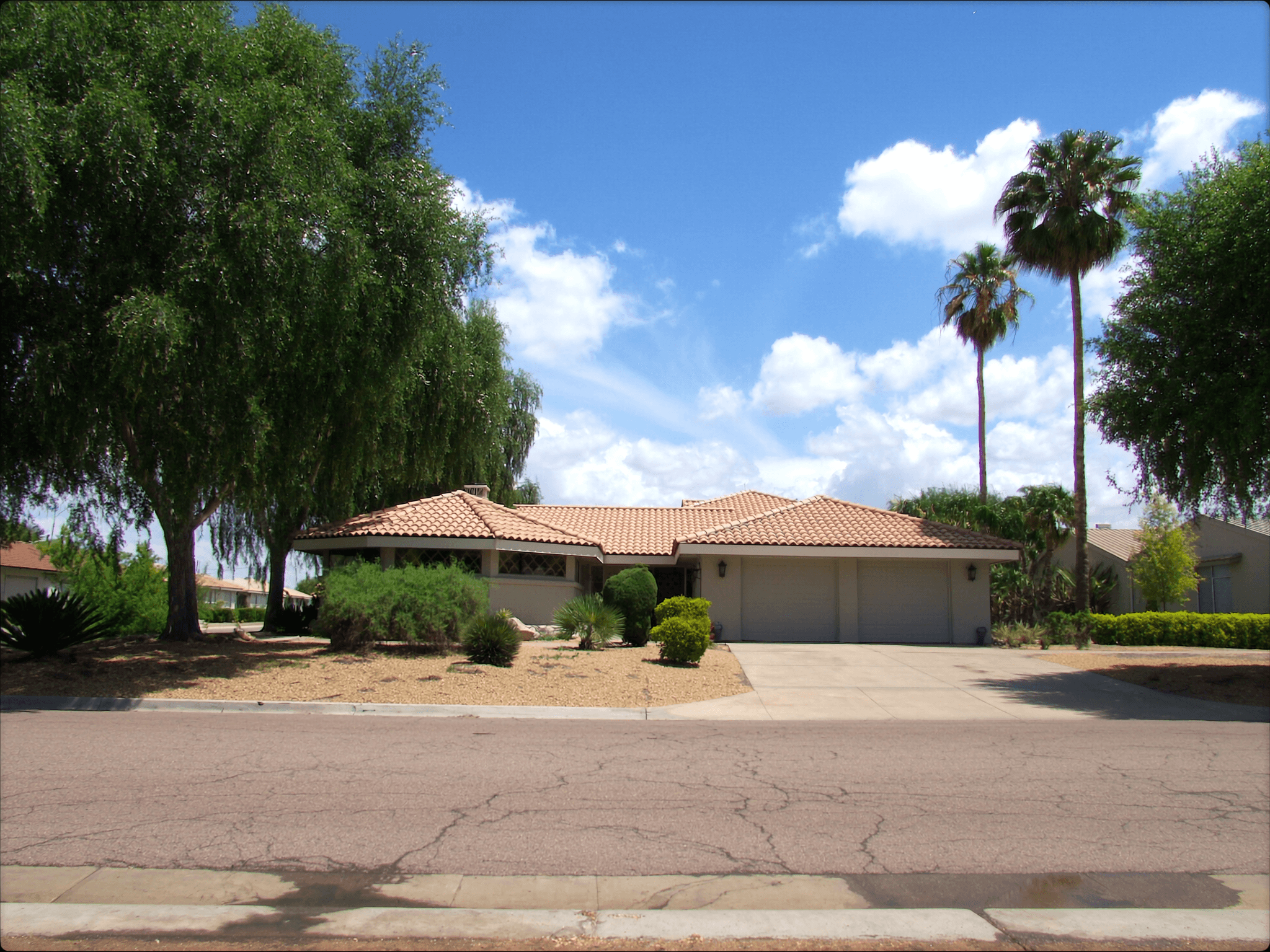 Cottonwood — tree-lined streets and full-service clubhouse